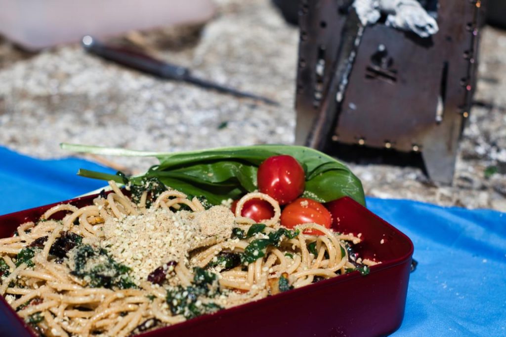 Bärlauch Spaghetti – Outdoor-Kochen mit frischem Bärlauch